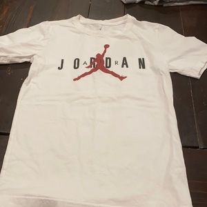 Jordan Short sleeve white Tee - kids L (10/12)